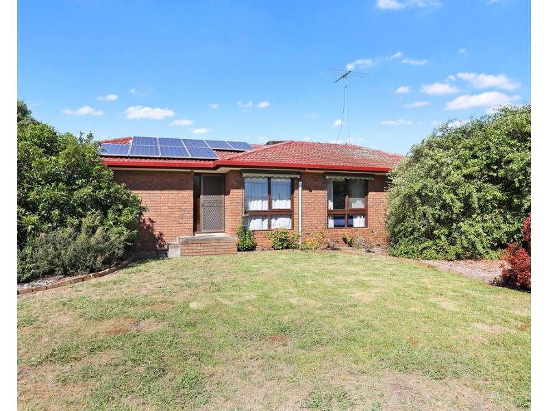 2 Sheeran Crescent, Lara VIC 3212