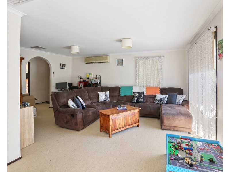 2 Sheeran Crescent, Lara VIC 3212