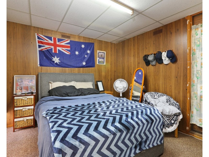 2 Sheeran Crescent, Lara VIC 3212