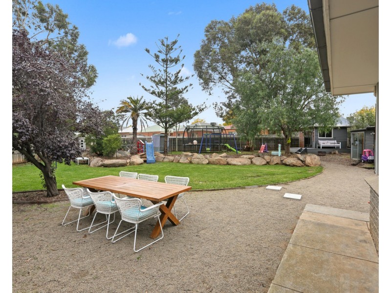 9 Lime Crescent, Lara VIC 3212