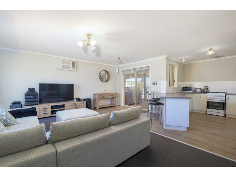 26 Cranbourne Drive, Corio VIC 3214