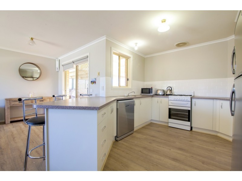 26 Cranbourne Drive, Corio VIC 3214