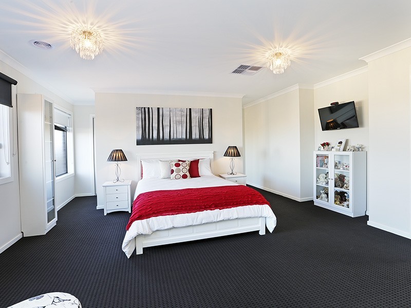 96 Eastlakes Boulevard, Lara VIC 3212