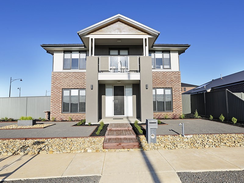 96 Eastlakes Boulevard, Lara VIC 3212
