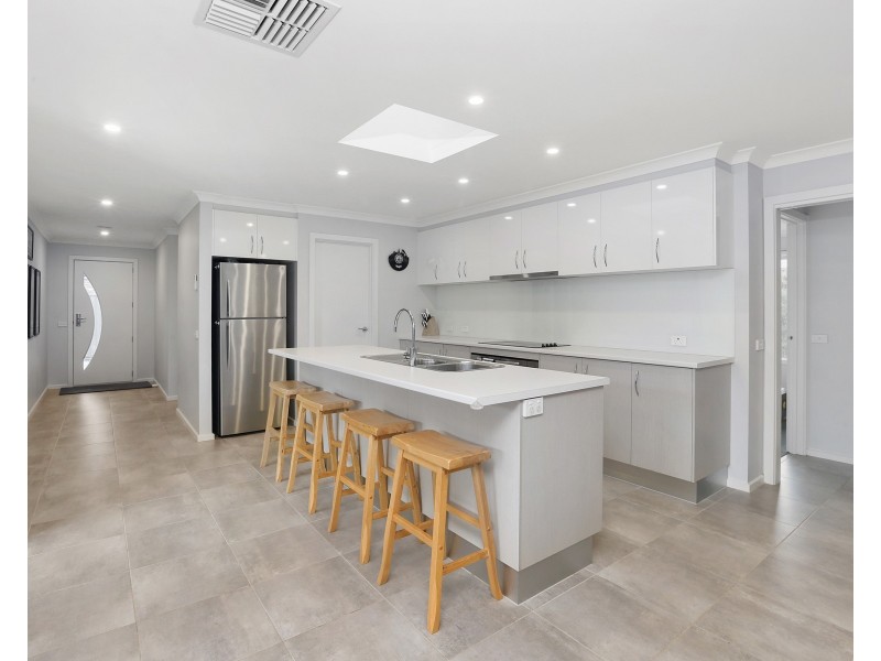 9 Jabiru Court, Lara VIC 3212