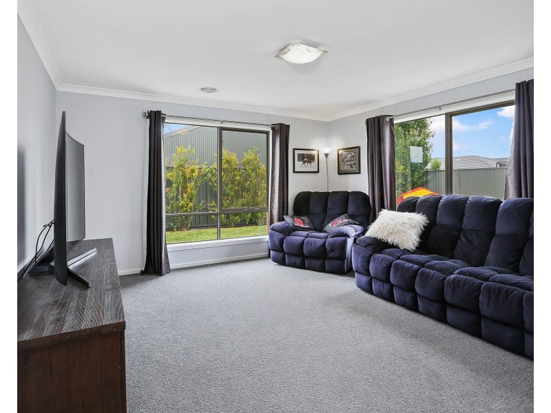 9 Jabiru Court, Lara VIC 3212