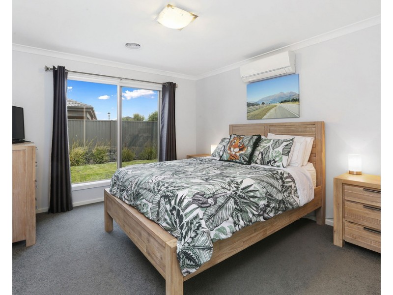 9 Jabiru Court, Lara VIC 3212