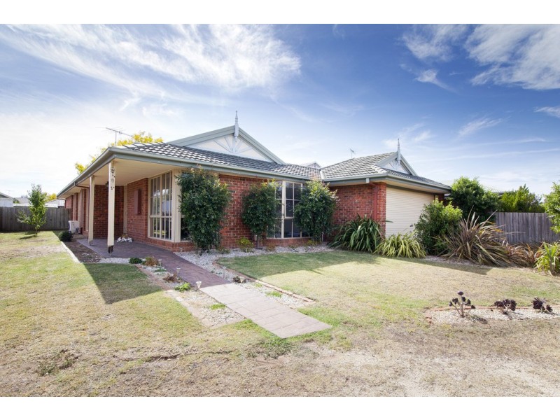 12 Sherwood Grove, Lara VIC 3212