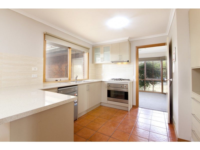12 Sherwood Grove, Lara VIC 3212