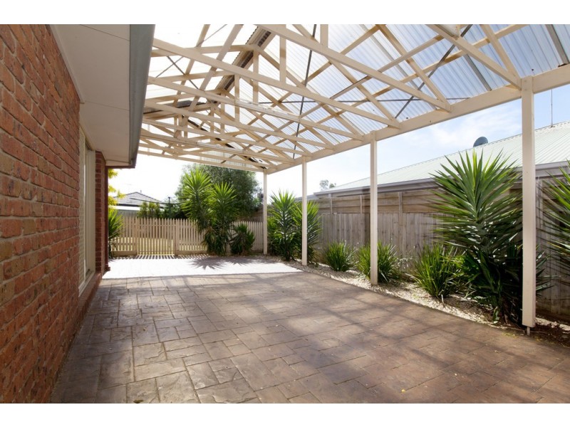 12 Sherwood Grove, Lara VIC 3212