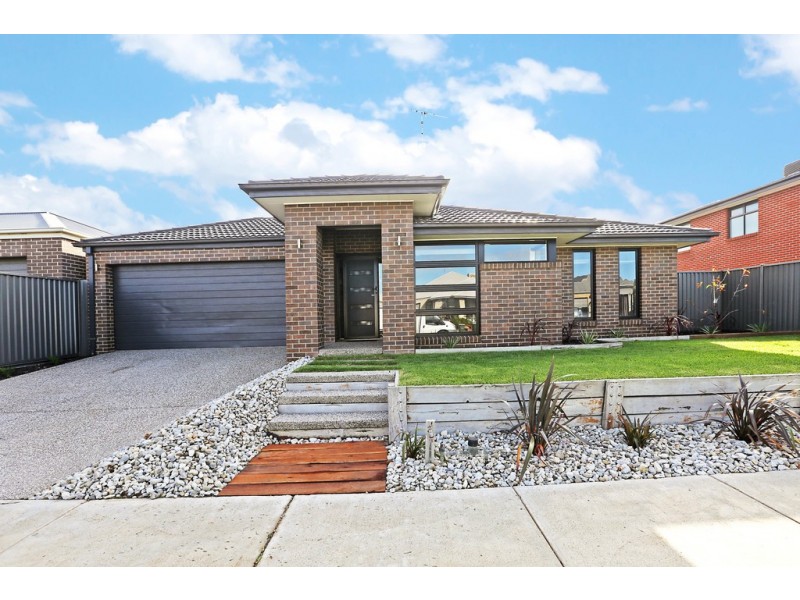 11 Weerana Way, Lara VIC 3212