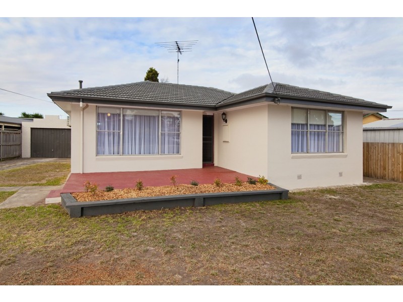 2 Gambier Grove, Corio VIC 3214