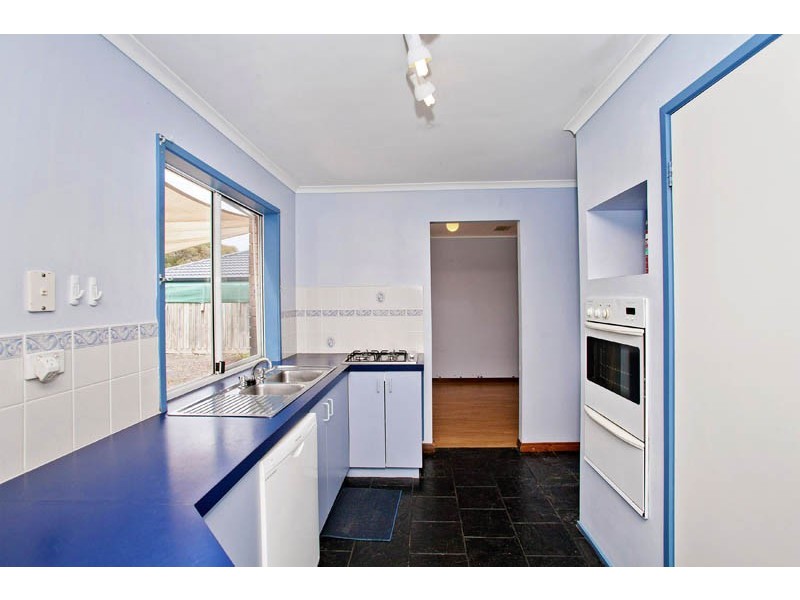 65 Cameron Crescent, Lara VIC 3212