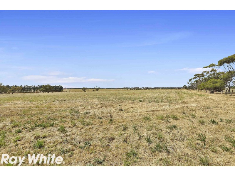 65 Edgerton Road, Lovely Banks VIC 3221