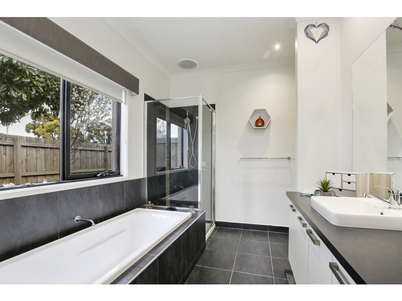 1A Yooringa Avenue, Norlane VIC 3214