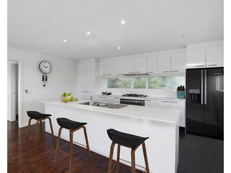 15 Roberts Road, Belmont VIC 3216