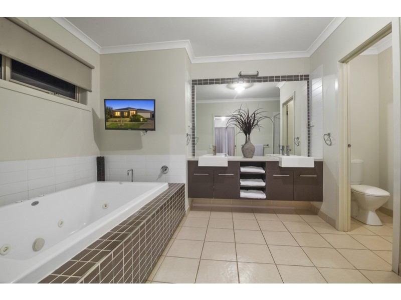 2 Mentha Court, Corio VIC 3214