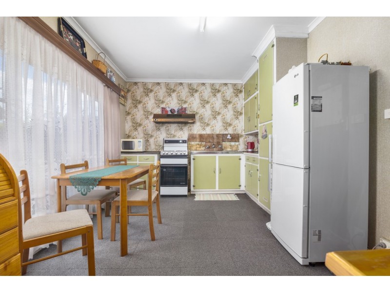 8 Indiana Avenue, Corio VIC 3214