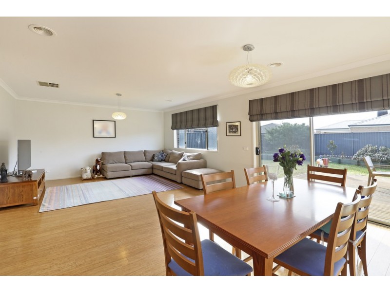 13 Cape Barron Drive, Lara VIC 3212