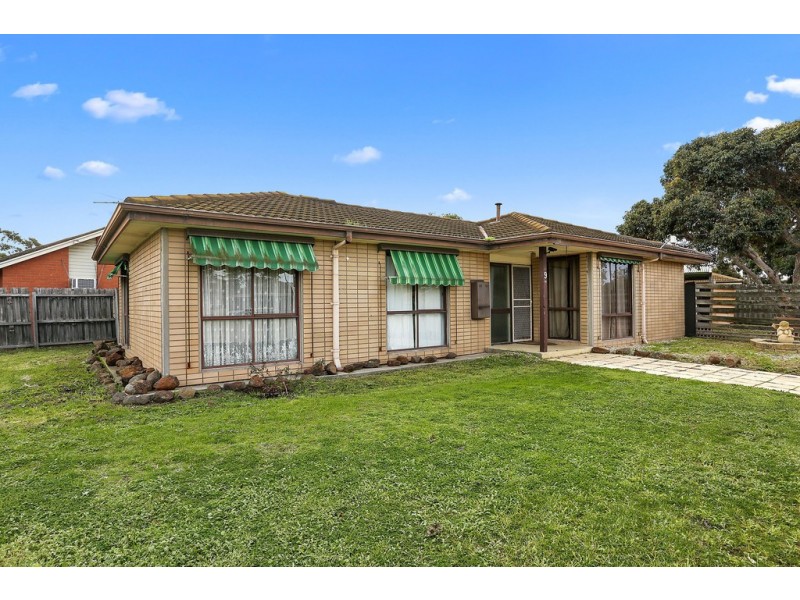 9 Fairbairn Drive, Corio VIC 3214