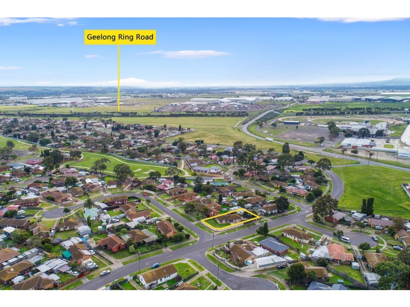 9 Fairbairn Drive, Corio VIC 3214