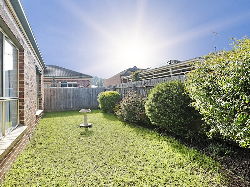 2/7-8 Gillean Place, Lara VIC 3212
