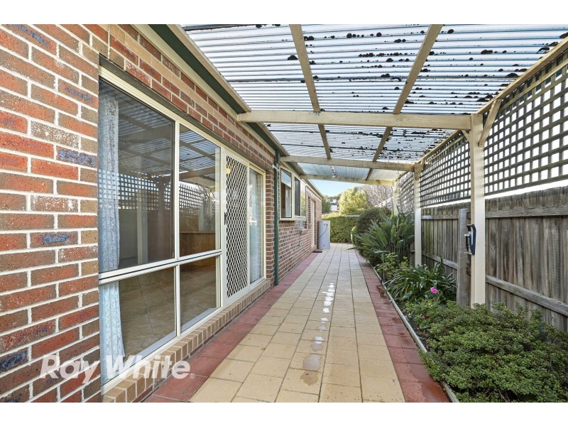 2/7-8 Gillean Place, Lara VIC 3212
