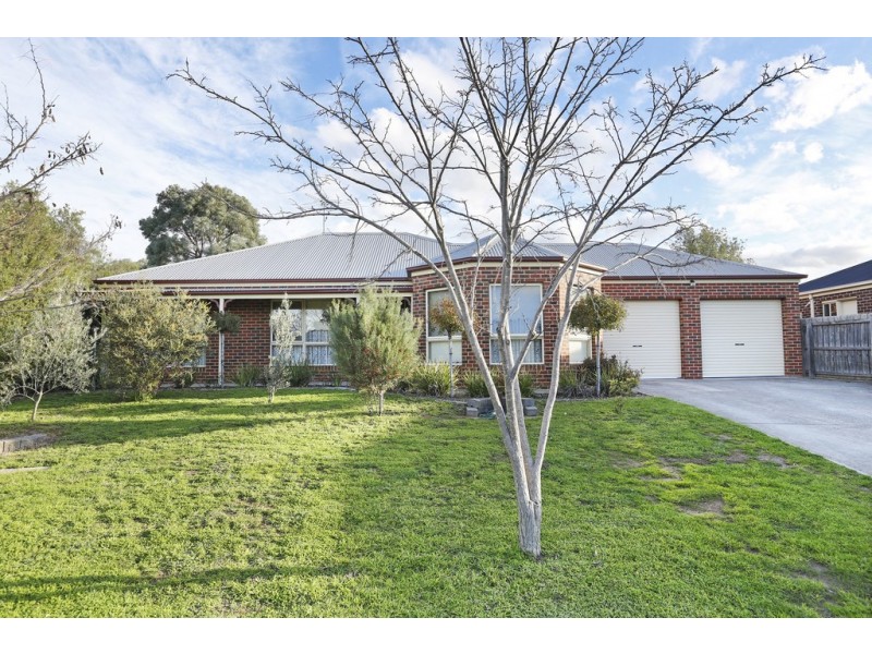 24 Pineview Court, Lara VIC 3212