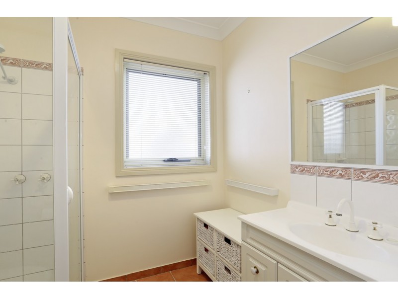 24 Pineview Court, Lara VIC 3212