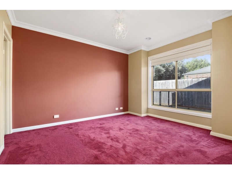 2/15 Bank Street, Lara VIC 3212