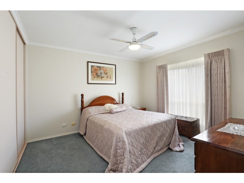 2/7-8 Gillean Place, Lara VIC 3212