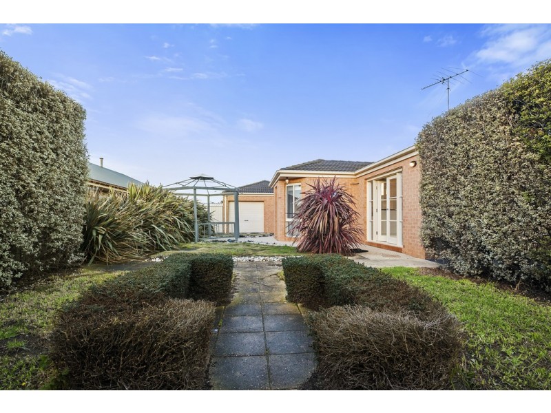 12 Sonia Court, Lara VIC 3212