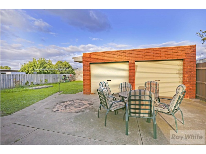 15 Wellwood Avenue, Norlane VIC 3214
