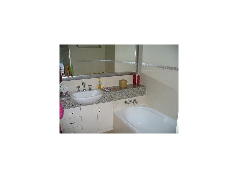 Varsity Lakes QLD 4227