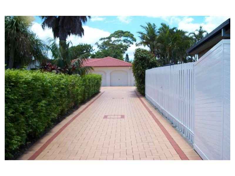 Broadbeach Waters QLD 4218