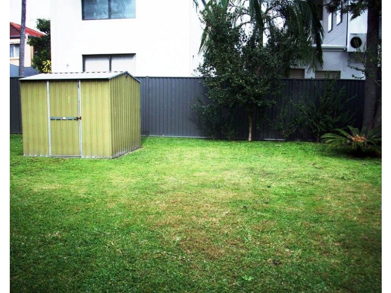 12 Skiff Street, Southport QLD 4215