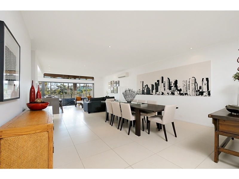 Varsity Lakes QLD 4227