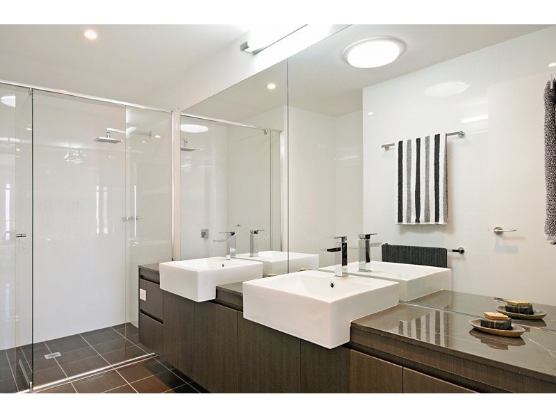 Varsity Lakes QLD 4227