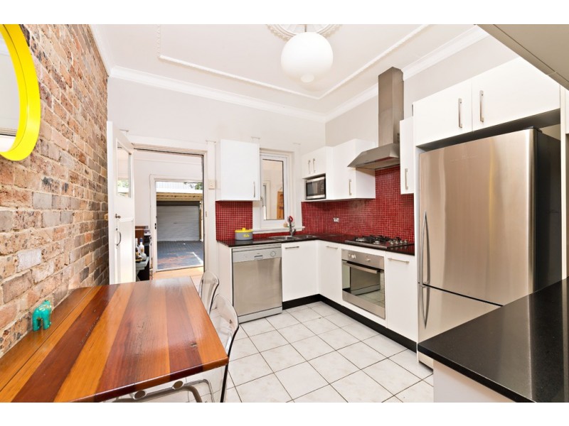 128 Unwins Bridge Road, St Peters NSW 2044