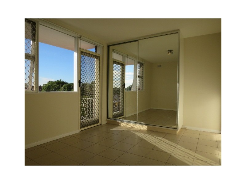 7/127 EVALINE STREET, Campsie NSW 2194