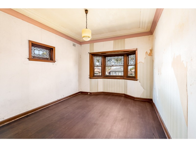 72 Welfare Avenue South, Beverly Hills NSW 2209