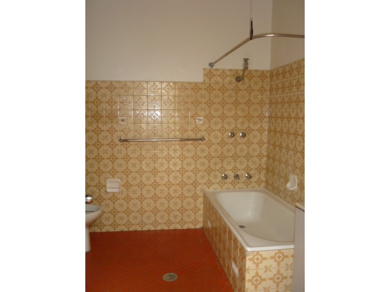 74 Wentworth Park Rd, Glebe NSW 2037