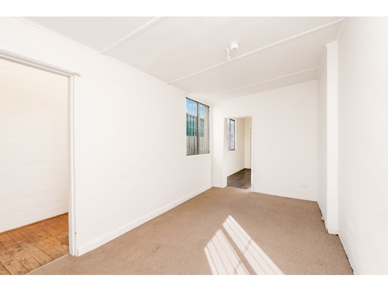 11 Laura Street, Newtown NSW 2042