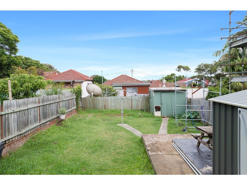 11 Quarry Street, Tempe NSW 2044