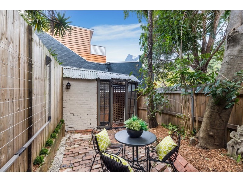 18 Whitehorse Street, Newtown NSW 2042