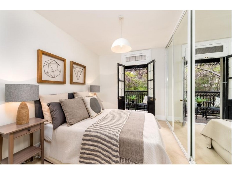 18 Whitehorse Street, Newtown NSW 2042