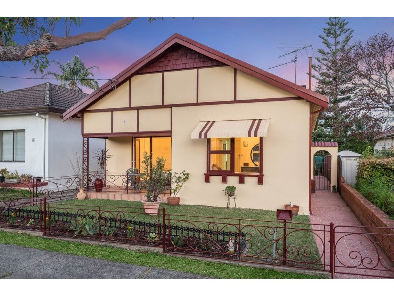 6 Windsor Avenue, Croydon Park NSW 2133
