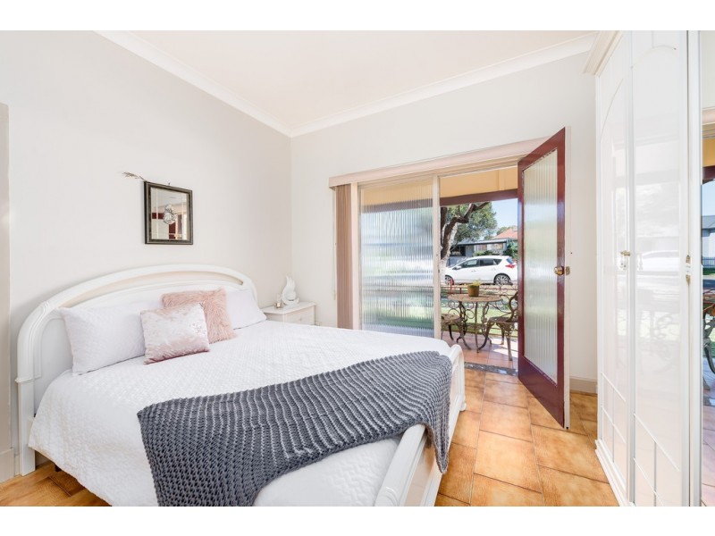 6 Windsor Avenue, Croydon Park NSW 2133