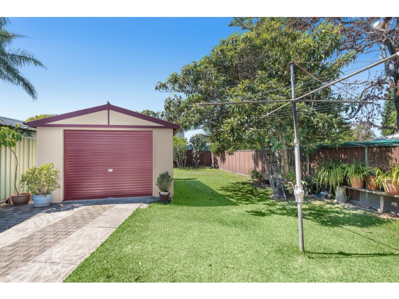 6 Windsor Avenue, Croydon Park NSW 2133