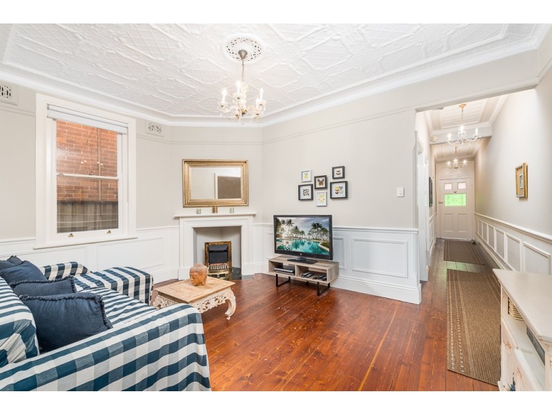 8 Calvert Street, Marrickville NSW 2204